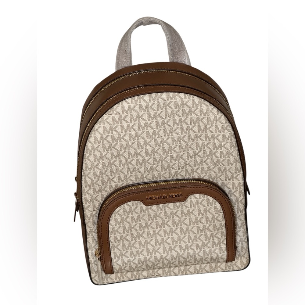 NWT Michael Kors Jaycee Medium Logo Backpack. Retail $358.00